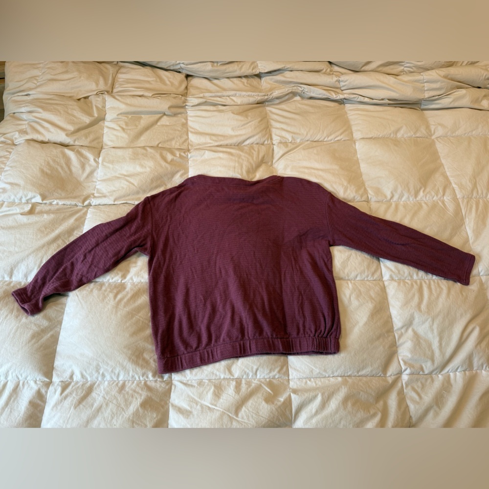 Liz Claiborne Mauve weekend Top sweater - Picture 7 of 7